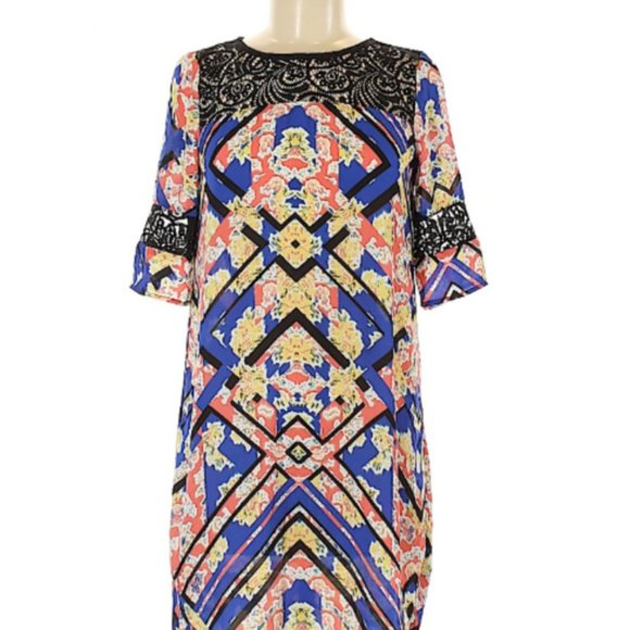 Socialite lace yoke geo print short sleeve dress S - Picture 3 of 3